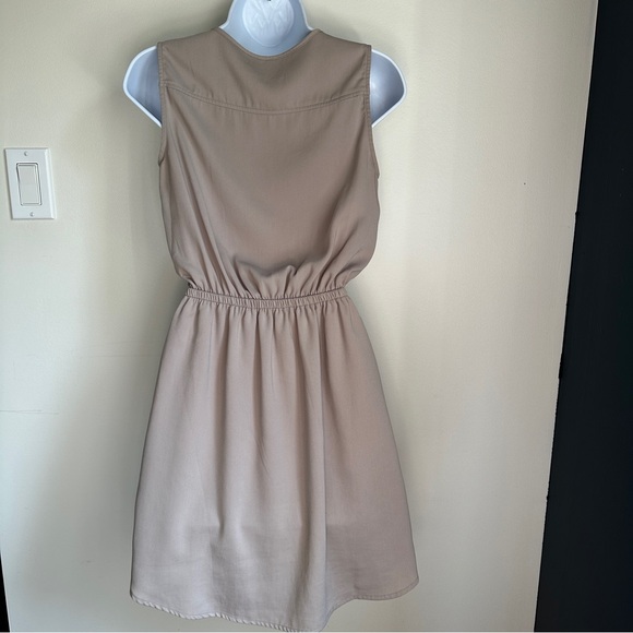 Dynamite dress - Picture 3 of 4